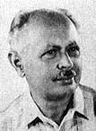 Az első alapítók között találjuk Juhász Gézát (1894 1968)(ld. 18. kép) 964 és Koczogh Ákost (1915 1986) (ld. 19. kép), 965 akik a Bölcsészkar történetével szoros kapcsolatba hozhatók. 966 18.
