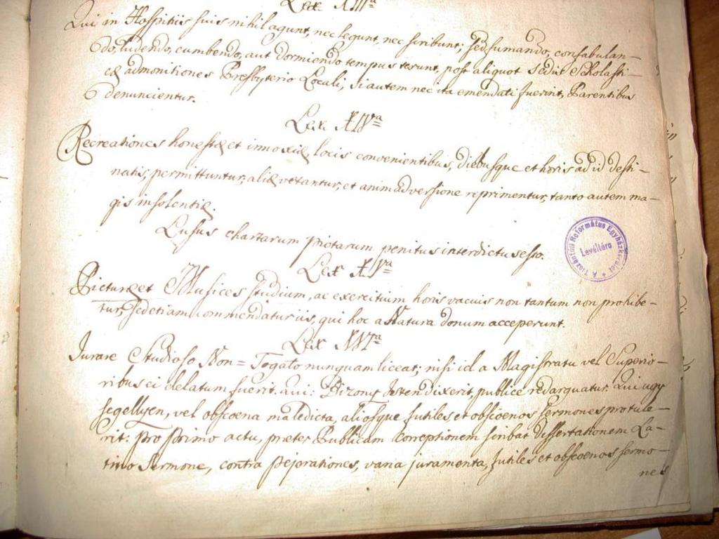 A festést és zenélést ajánló, latin nyelvű XV. lex Forrás: TtREL (Tiszántúli Református Egyházkerület Levéltára) II. 26. a. 4.