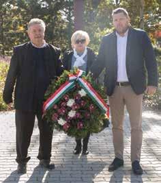 hazaszeretetből. Tizenkét tábornok és egy ezredes s ki tudja még hol, milyen körülmények között és hányan mártírhalált haltak. Nem volt amnesztia, nem volt enyhítés, nem volt bocsánat.