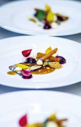 Rosenstein from next to Keleti Station was also there, with their Kanizsa Potato Dumpling Dodolle and Mangalica Cheeks, and the strawberry motive was found in the Flodni.