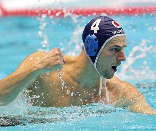 FINA FAMILY COMES FIRST FOR THE WORLD CLASS VARGA BROTHERS A VILÁGKLASSZIS VARGA TESTVÉREKNÉL A CSALÁD AZ ELSŐ by Julia KISS Szerzo : KISS Julia Dénes Varga Varga Dénes The Hungarian men s water polo