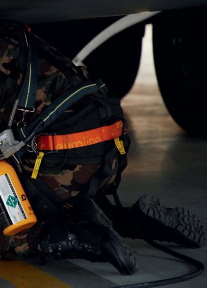 A kanadai szakembereknek persze a képzés előtt volt alkalmuk alaposan megvizsgálni és feltérképezni egy pápai C 17 Globemaster III-as belső terét.