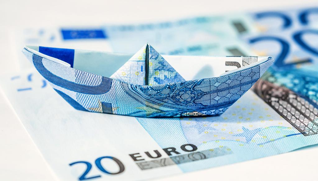 2017-ES ÉVES JELENTÉS 29 Ami az FSB banki szanálási keretét illeti, az ESZT 2017-ben támogatta az FSB-t a keret főbb elemeinek nevezetesen a belső TLAC( 16 )) további pontosítására irányuló