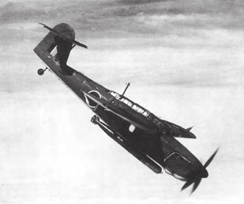 ágyúkkal ellátott YAMATO és MUSASHI nehéz csatahajók, ugyanakkor nem hanyagolták el a repülőgéphordozók kérdését sem.