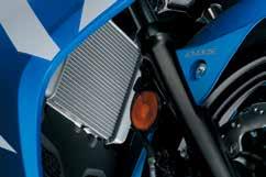 rövidebb lökettel, illetve hasonló furat x löket aránnyal rendelkezik (GSX-R600: 1,576:1; GSX-R125: 1,505:1).