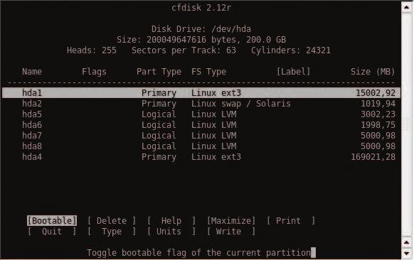 Készítsünk egy 2 GB LV-t: # lvcreate -L2048 -nlvkotet01 # vgteszt Logical volume "lvkotet01" created A maradék 7,3 GB VG kapacitáson pedig készítsük el második LV kötetet: 2.