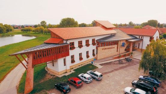 meghatározott ügykörök átkerültek 2013. január 1 től a Járái Hivatalokhoz. Ezen évtől kezdve a Járái Hivatal é a Polgármeteri Hivatal ugyanazon épületben fogadja a lakoágot.