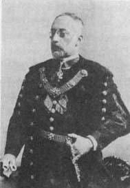 [ ] Három nevelőnő volt tehát mellettünk, egy német, egy francia és egy angol magyar egy sem. [ ] Először angolul tanultam meg.
