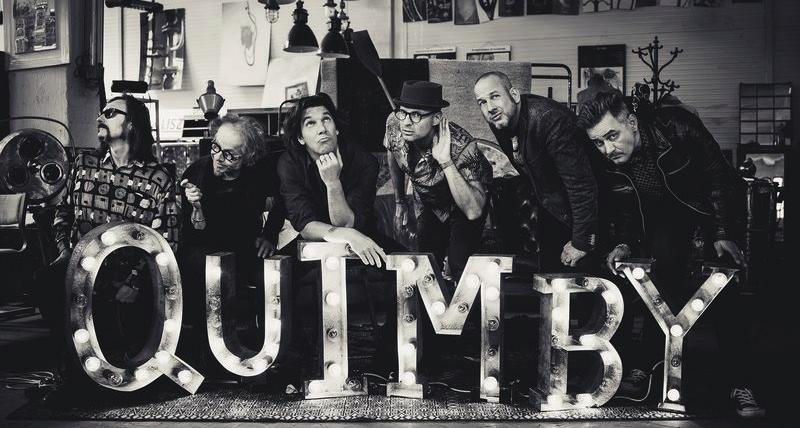 November 16-án (pénteken) 19 órakor TEÁTRUM QUIMBY koncert Három év pihenő után a Quimby most visszatér a színházakba, ahol a rock and roll helyett a