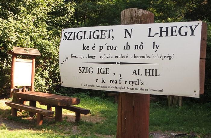 Értékterv Kft. Térségi Kerékpárforgalmi Hálózati Terv 2018 [http://balcsi.net/balatoni-kerekparut/kerekpartura/] 30. ábra: Példa kerékpáros megállóra, Szigliget, Antal-hegyi pihenő [balcsi.