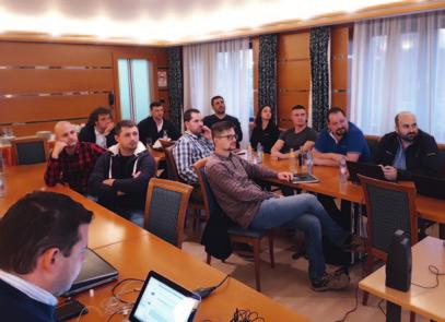 MŰTRÁGYA KalciFert granulált szemcsék mérete 2-5 mm Talaj ph 9 8.5 8 7.5 7 6.5 6 5.5 5 4.5 4 12 Agrár Horizont KalciFert 2017.