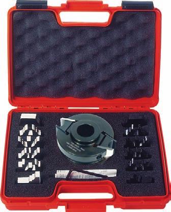 A profillal szállítva. További C, és E profil kések mint alkatrészek vannak árulva. 22-26 mm-es szélességű keretekre kialakítva.