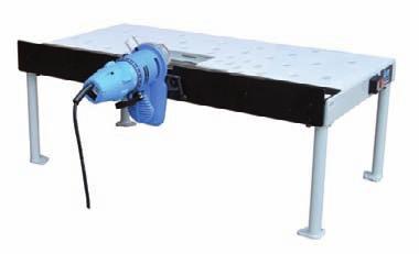 szélesség x magasság: 1575 x 1065 x 600 mm Súly: 21,5kg Csomagolás tartalma: munkaasztal lábakkal, rögzítőlap a P80 élvágóhoz, élanyag tartó, kapcsoló, 4 vákuumos kar és