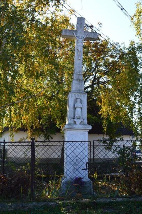 KŐKERESZTEK EMLÉKEK - KUTAK Taliándörögd örökségi értékei között, a településen megőrzött kőfaragóipar