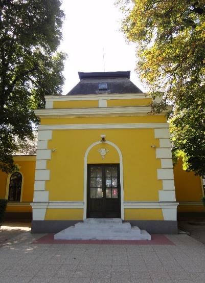 Újfehértó - TAK 15 NONPROFIT KÖZÖSSÉGI SZOLGÁLTATÓ HÁZ és KÖRNYEZETE (Újfehértó, Rákóczi utca 2.