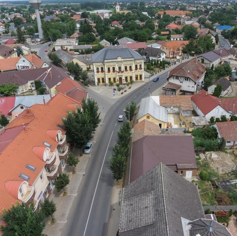 Javasolt illeszkedési szempontok és ajánlások: Új ház építésénél célszerű a szomszédos házak telken való