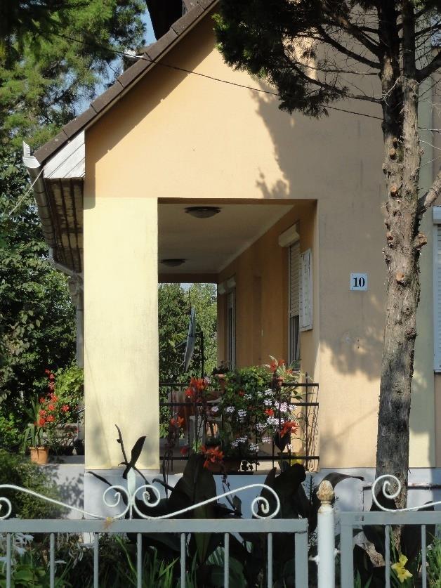 Újfehértó - TAK 50 Tornác, Előtető, Terasz Házunk felújításakor, építésekor törekedjünk egy félig