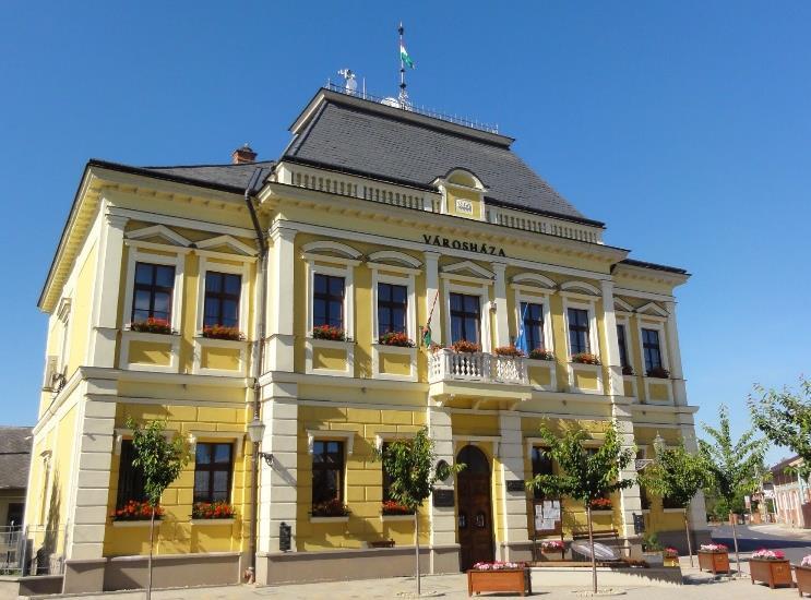 Pataki Nikoletta - aljegyző Nagyné Marján Erika - városüzemeltetési osztályvezető Marosán Andrea - főépítész Köszönetnyilvánítás Köszönet a tervező