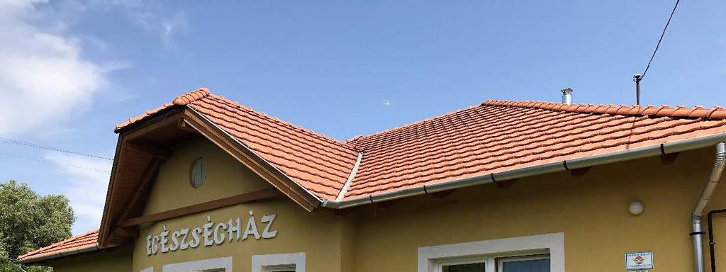 A nagyobb telkeken általában közintézmények találhatók, szabadonálló vagy oldalhatáron álló beépítési mód