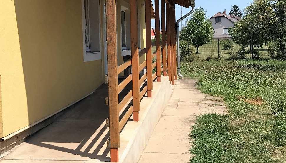 Az új épületek tervezésénél a tornác kialakításánál (amennyiben sor kerül rá) előtérbe