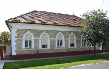 elszórva is fennmaradt egy-egy közülük.