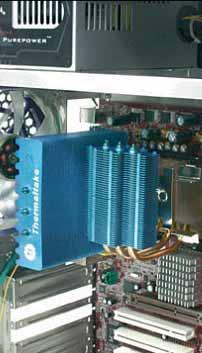 Akinek pedig még ez sem elég, annak is vannak még érdekes rovataink. ZeroCool BEJELENTETTÉK A GEFORCE 6200-AT A 6-os sorozat legkisebb tagja ugyanarra az architektúrára épül, mint nagyobb testvérei.