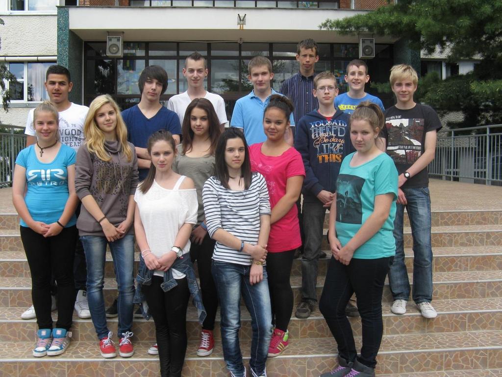 8. c Bogyai Vanessza Viktória, Eigner Bernadett, Geosits Adél, Gombkötő Zoltán, Homolya Melánia, Kiss Zsófia, Köves Gábor, Martin Christopher Leslie,
