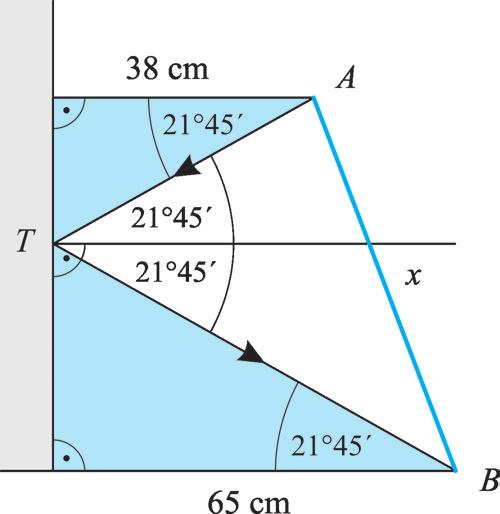 Összetettebb feladatok 98 98 980,75 m;,7 m a háomszög ismeetlen oldalai, 88,07 ; 5, a háomszög ismeetlen szögei 98 cm a háomszög teülete Íjuk fel a koszinusztételt a BC szakasza!