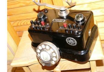 Létrejött a hírközlés fejlődése/ Bell telefon, Marconi drót nélküli távírója / A korszak találmányai lehetővé tették a munkaszervezés átalakulását a három műszakos termelésre és a futószalag