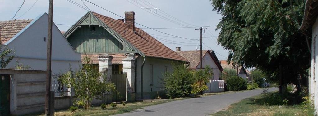 Lakóház, fatornácos, ágascifrákkal,