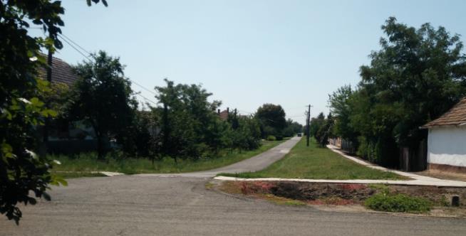 Kertség A Kettős Körös egyik holtága körülöleli a halászfalut a