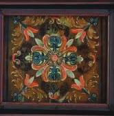 A múzeológusok sem tudtak magyarázattal szolgálni. Ahogyan a különböző népi motívumokra is csak azt mondták: növényi ornamentika.