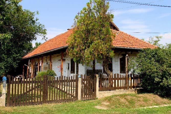 Utcák, terek 18 TORNÁCOK,