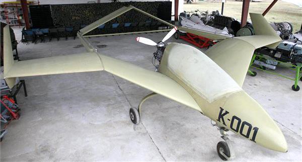 17. ábra. Magyar fejlesztésű katonai UAV, a Denevér [70.] Elsősorban a kihasználatlanságából adódott, hogy a Denevér nem ért el jelentős hazai és nemzetközi sikert.