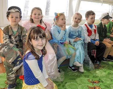 NAGYFÖDÉMESI LÁTHATÁR 1/2017 ǀ 19 V materskej škole je nám dobre... Najfantastickejší karneval v mojom živote, počuli sme z úst dievčatka pri odchode z materskej školy. Dňa 27.