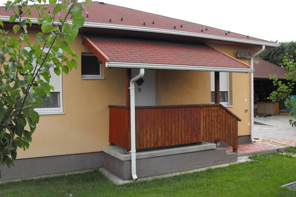 56 A tető és előtető fedésének anyagválasztásánál