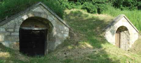 4. ELTÉRÔ KARAKTERÛ