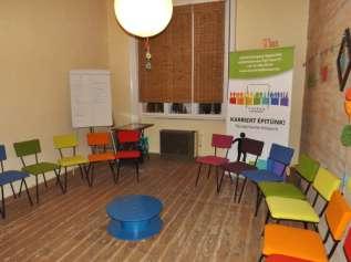 IV. A PROGRAM IDŐTARTAMA ÉS HELYE Összesen 50 óra, azaz 5x8 óra (40 óra - 5 nap) műhelymunka, Hétfőtőlpéntekig, reggel 9.00 órától délután 17.00 óráig.