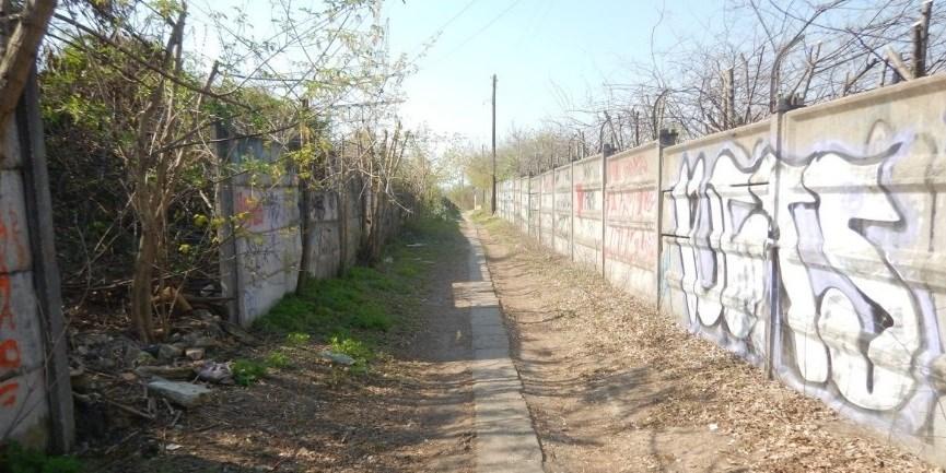 egyeztetni a vasúti pálya üzemeltetőjvel, meghatározni a szükséges műszaki megoldásokat (híd használatának feltételei vagy szélesítésének lehetőségei, körvasút és a váci vonalat összekötő vágányon