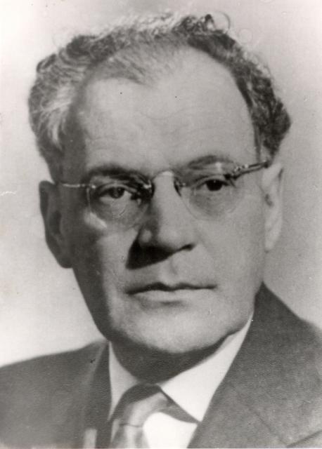 A természetvédelem arcképcsarnoka Tasnádi Kubacska András (Budapest, 1902 Budapest, 1977) Geológus, paleontológus, az OTT harmadik elnöke 1949-1950 között.