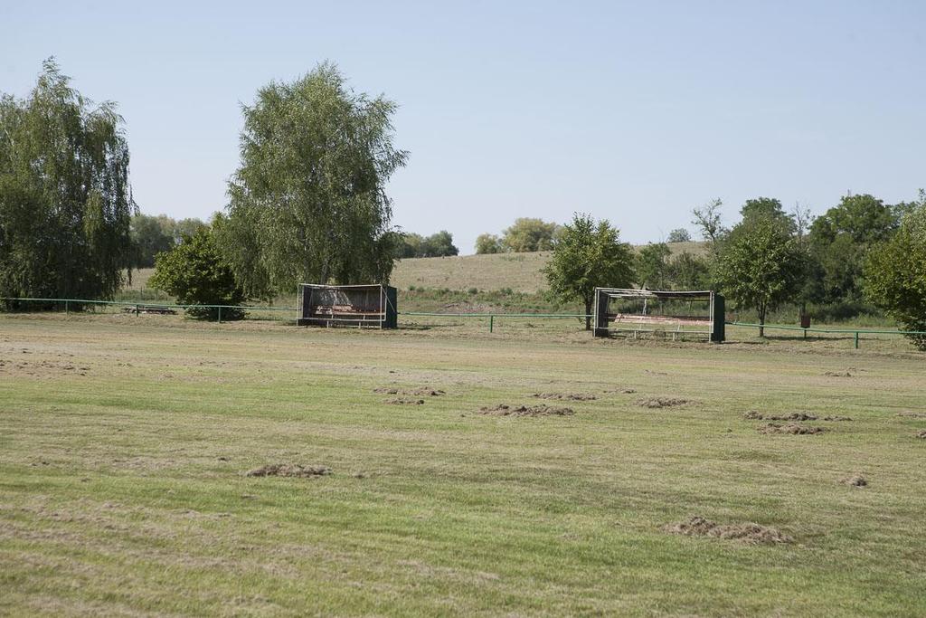 6 ZÖLDTERÜLET SPORTTELEP Kisgannán található a község sportpályája.
