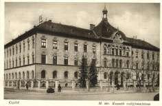 Cegléd, Kossut h tér,