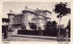 Kaposvár, színhá z (vágott /