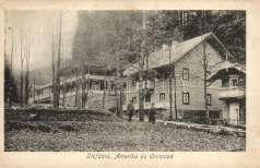Komárom, Komár no; Eliscin