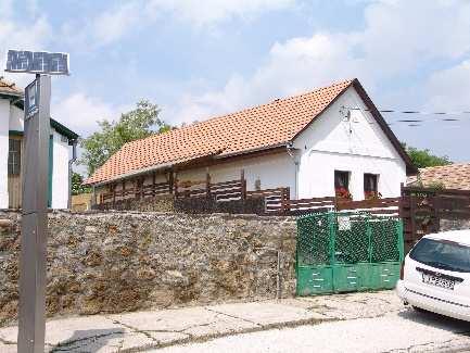 12. Lakóház Kis utca 8.