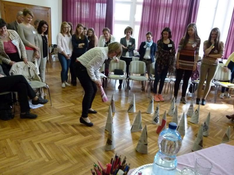 találkozása német és szerb nemzetiségi iskolák oktatásában címmel. A rendezvény a Szerb Nemzetiségi Önkormányzat Óbuda-Békásmegyer és az ELTE TÓK Hagyományörző alapítványa támogatásával valósult meg.