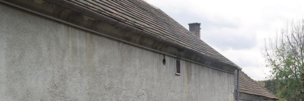 Örökségünk 9 Fenti geológiai tényezők természetes következménye, hogy a mezőgazdasággal foglalkozó népesség a völgy aljában, a patak közelében, de az időnként medréből kilépő pataktól tisztes
