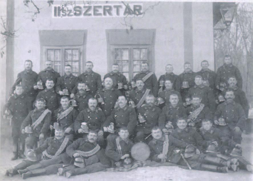 18 Örökségünk Alcsút belterületén is történtek fejlesztések; iskola, óvoda, tűzoltószertár, szegényház épült, a társadalmi fejlődést a sorra alakuló szerveződések jelezték: tűzoltóegylet, olvasókör,