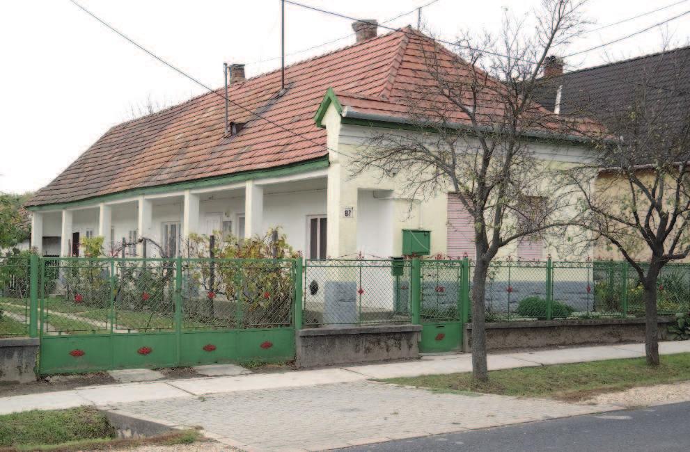 42 Építészeti útmutató 5.3.1.3. lépték és arány A lépték és arány az építészet legalapvetőbb, ugyanakkor legnehezebben magyarázható fogalmai. Leegyszerűsítve mindkettő a méretre vonatkozik.