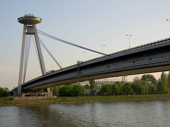 KÖZÚTI ÉS VASÚTI HIDAK TERVEZÉSE A 60-AS ÉVEKTŐL Ebben az időszakban az UVATERV hídmérnökei külföldi hidak tervezésében is részt vettek.